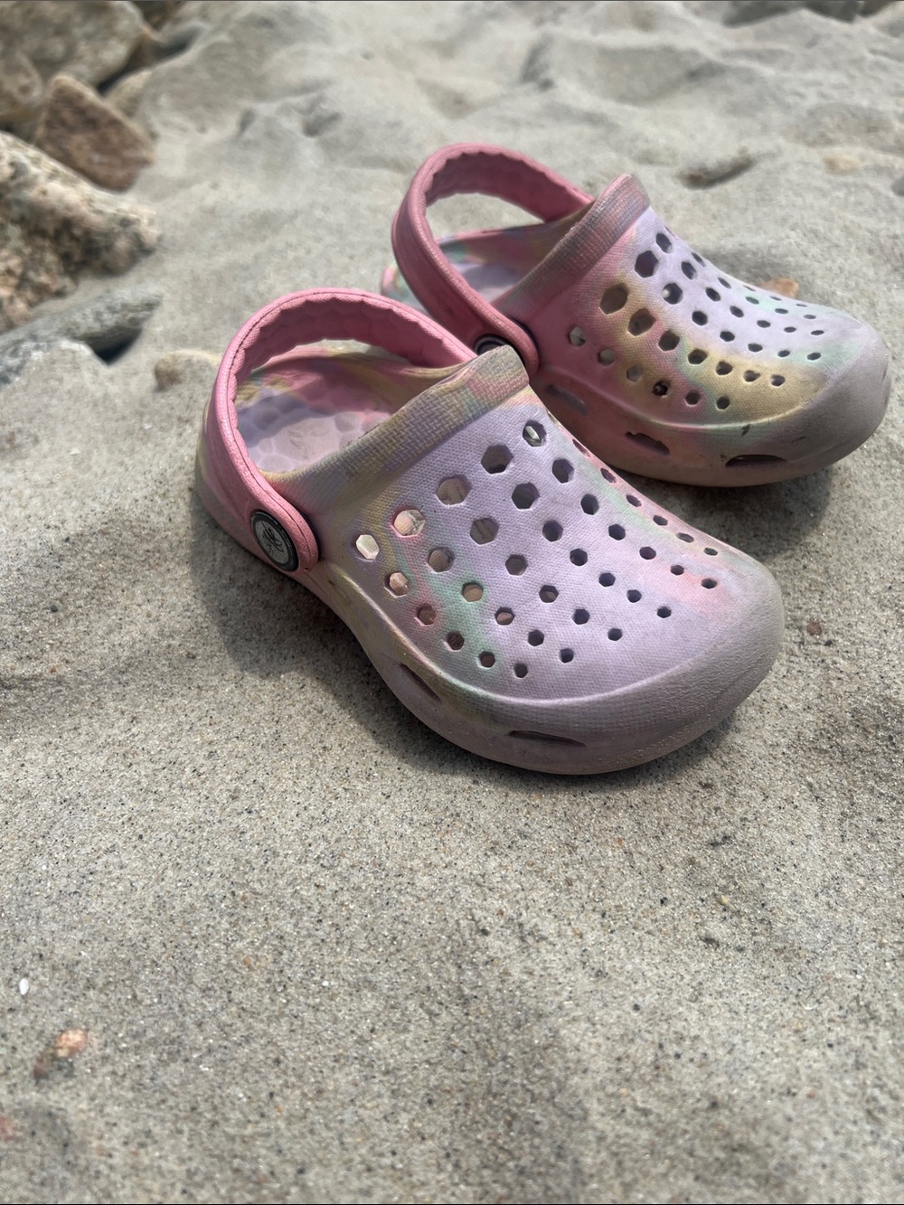 Joybees - Kids Tie-Dye Pink Clog Sandals - Lightweight Comfort